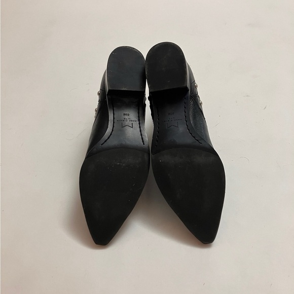 MARC FISHER “Yale” bootie with silver studs - Picture 4 of 7